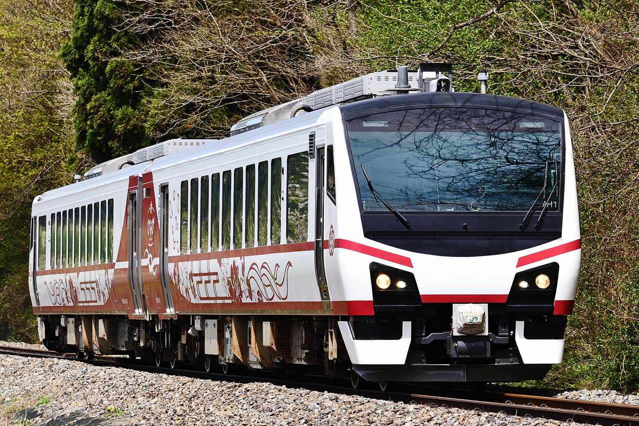 のってたのしい列車~ひなび~