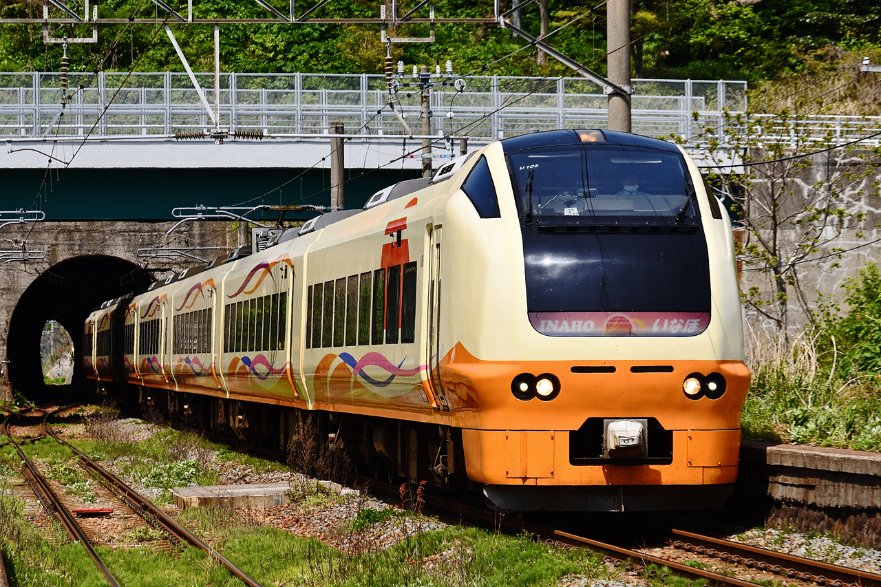 特急いなほ 羽越本線・勝木駅