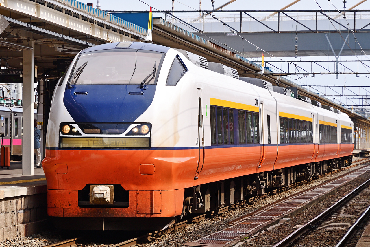 特急つがる E751系